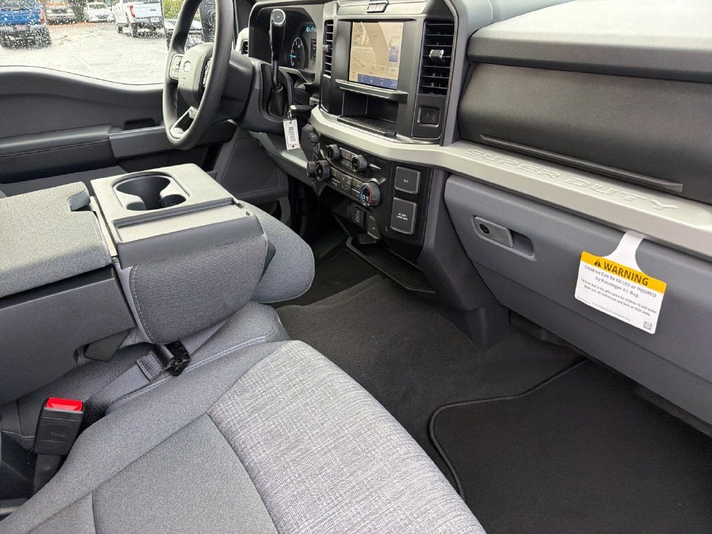 2027 Ford F-350SD XLT