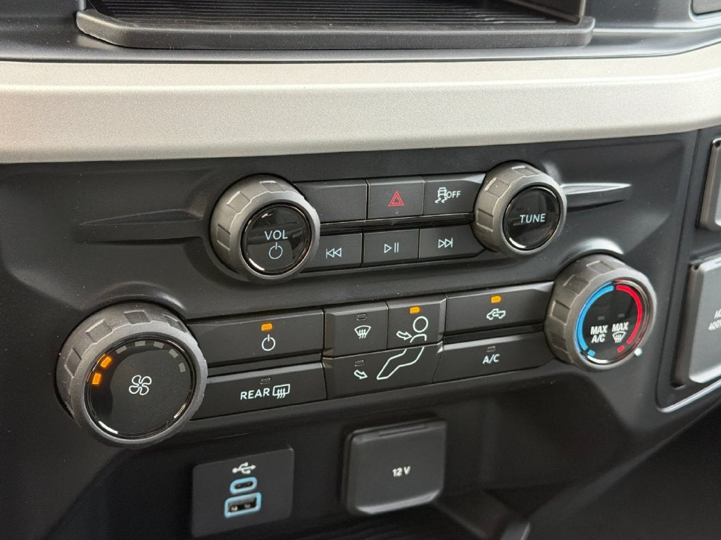 2027 Ford F-350SD XLT