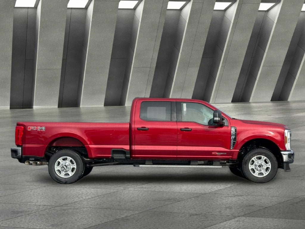 2027 Ford F-350SD XLT