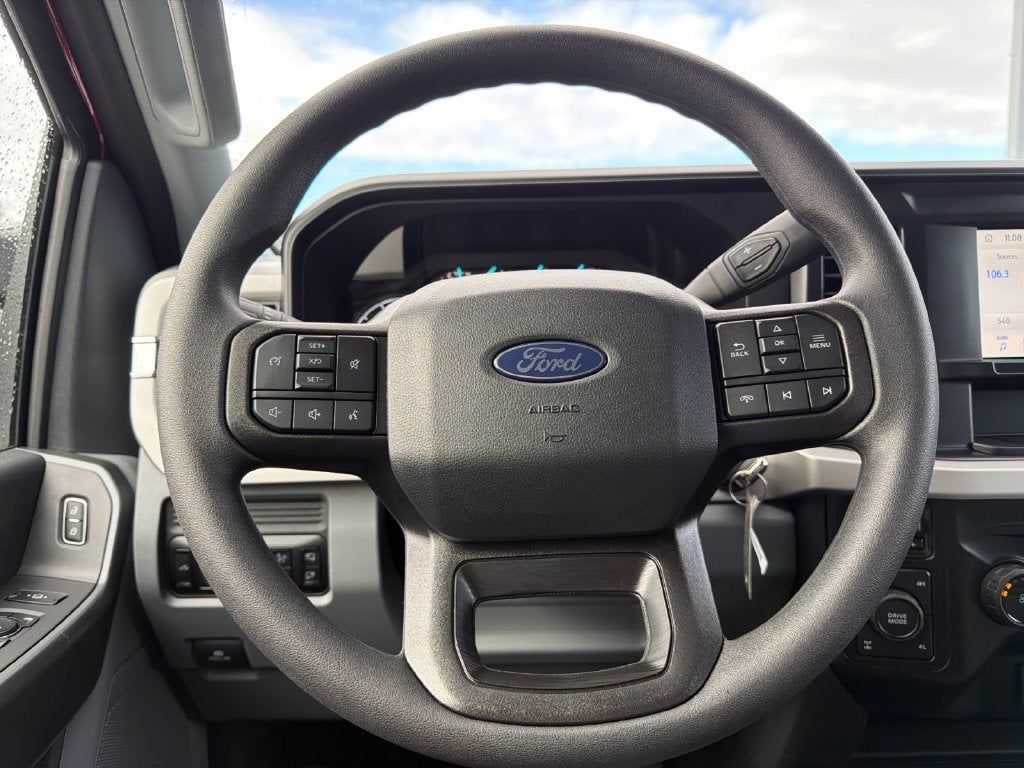 2027 Ford F-350SD XLT