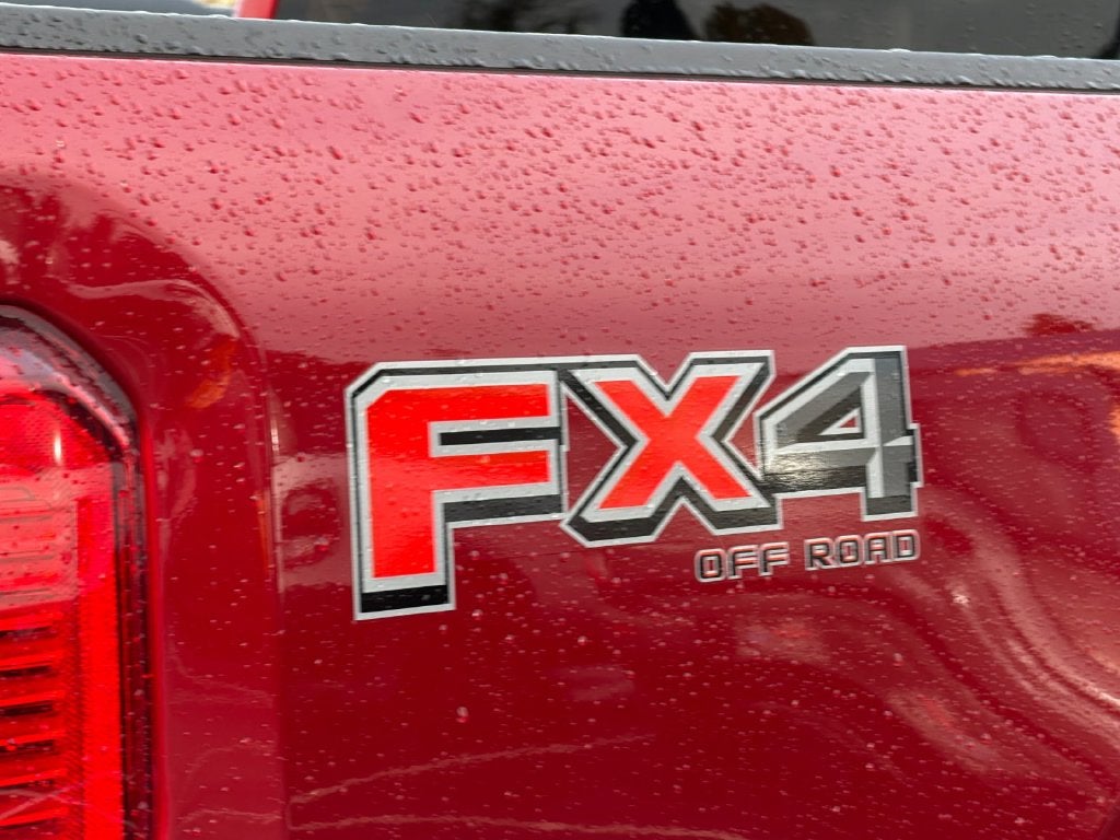2027 Ford F-350SD XLT