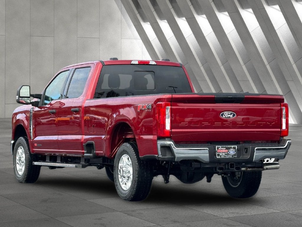 2027 Ford F-350SD XLT