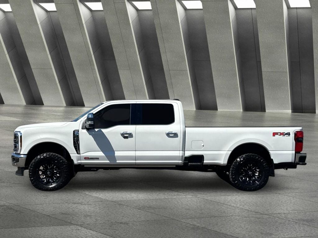 2025 Ford F-350SD Lariat