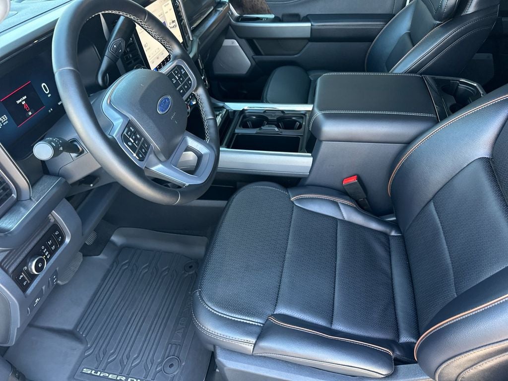 2025 Ford F-350SD Lariat
