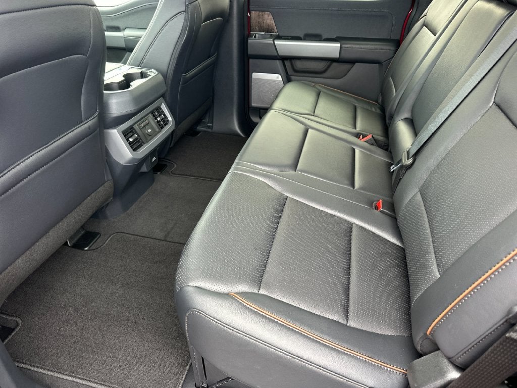 2027 Ford F-350SD Lariat