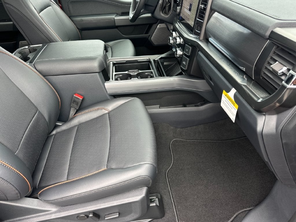 2027 Ford F-350SD Lariat