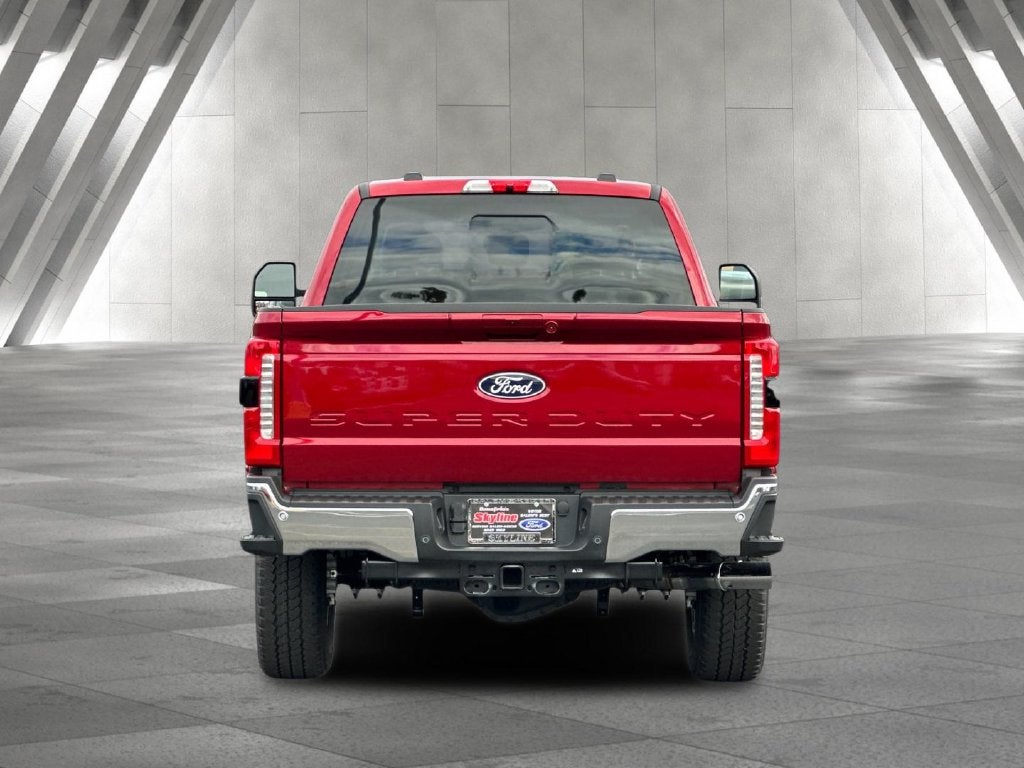 2027 Ford F-350SD Lariat