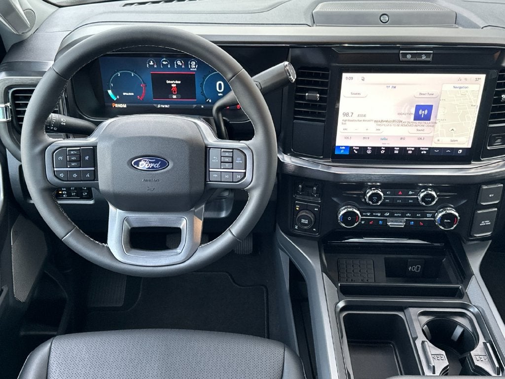 2027 Ford F-350SD Lariat