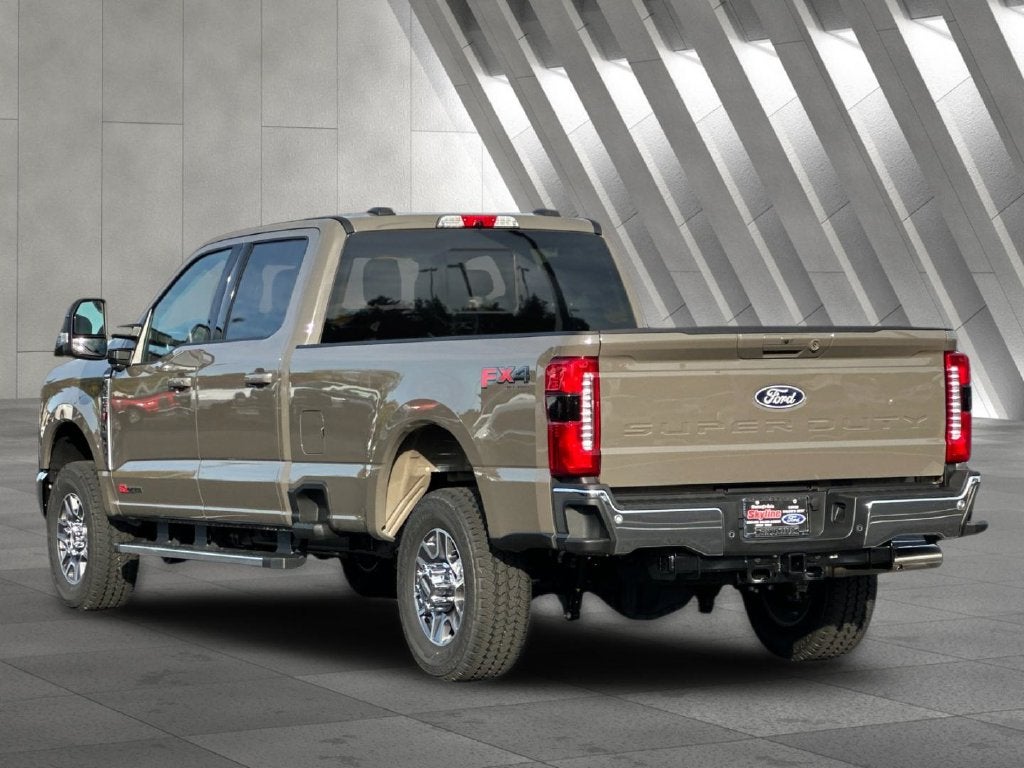 2027 Ford F-350SD Lariat