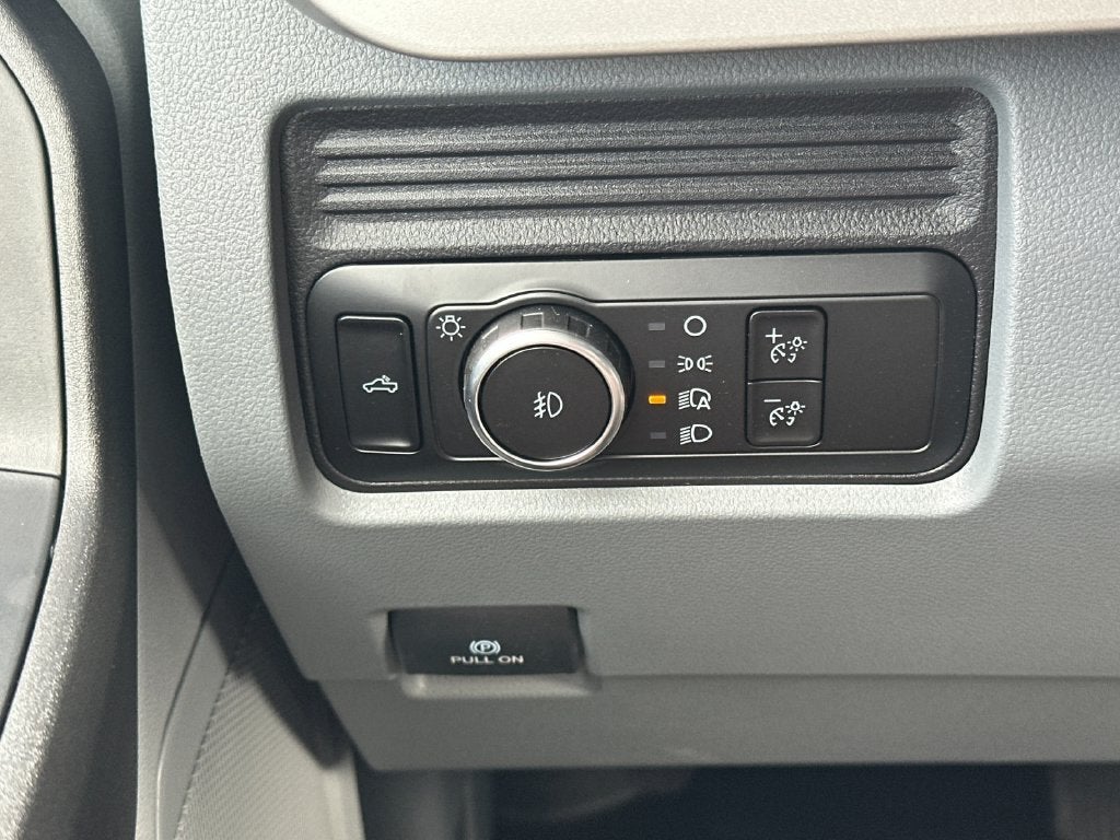 2027 Ford F-350SD XL