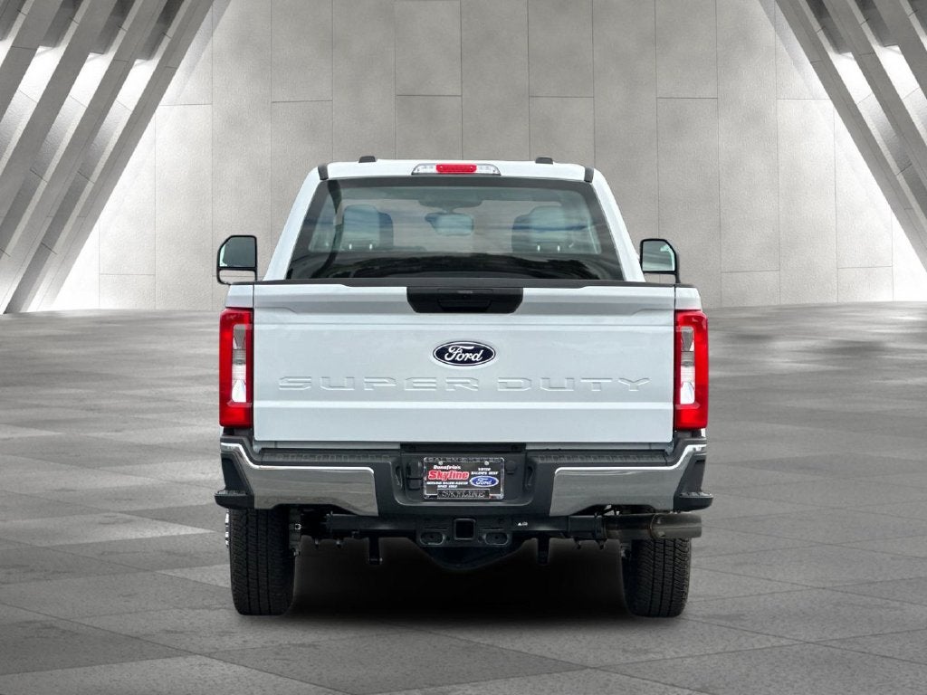 2027 Ford F-350SD XL