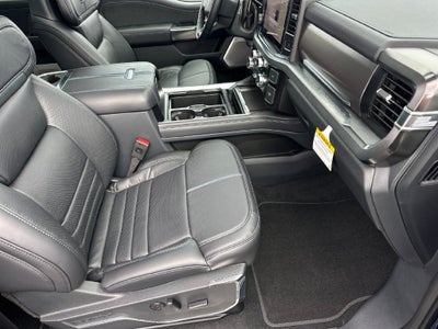 2027 Ford F-350SD Platinum