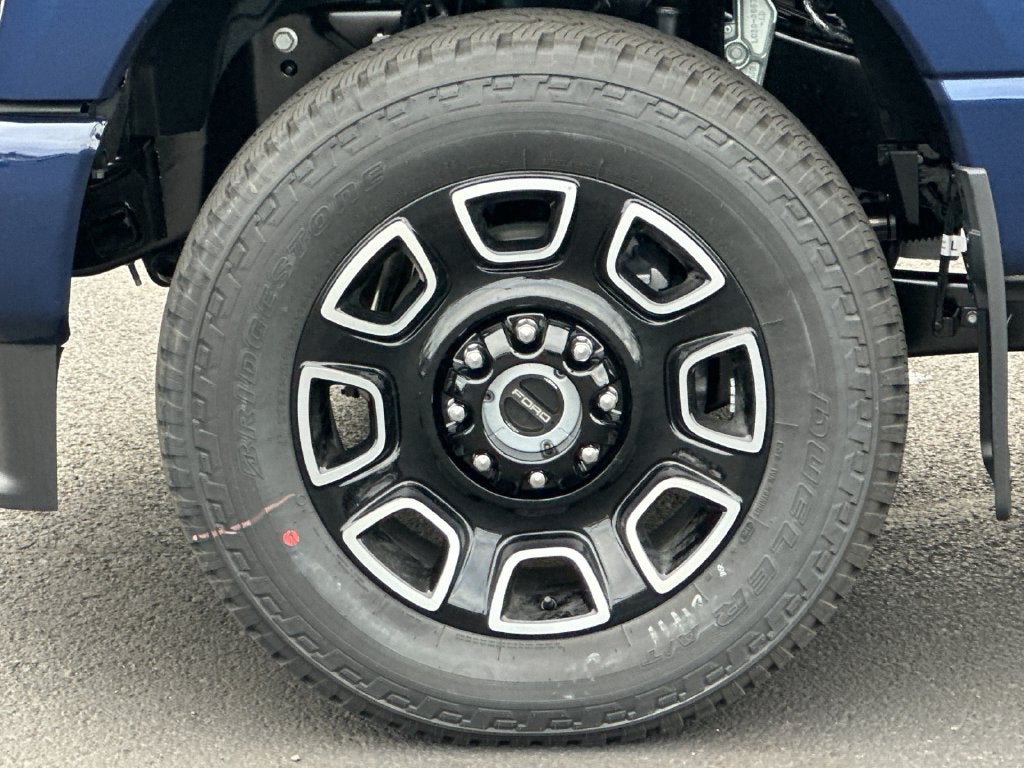 2027 Ford F-350SD Platinum