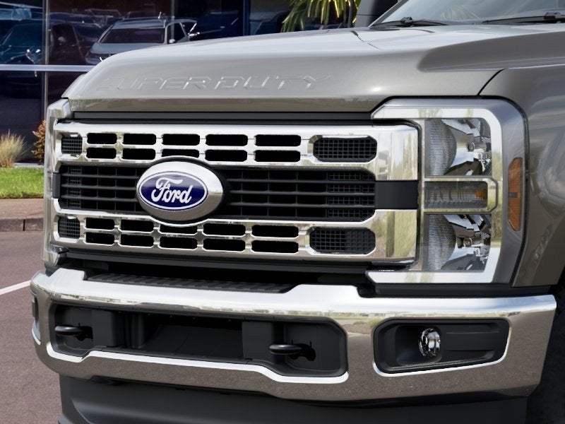 2027 Ford F-350SD XLT
