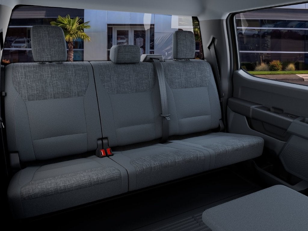 2027 Ford F-350SD XLT