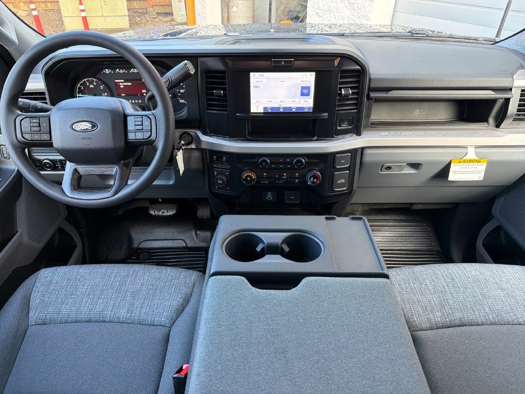2027 Ford F-350SD XLT