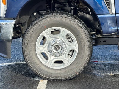 2027 Ford F-350SD XLT