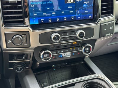 2022 Ford F-350SD Platinum