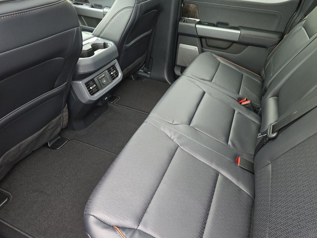 2025 Ford F-350SD Lariat