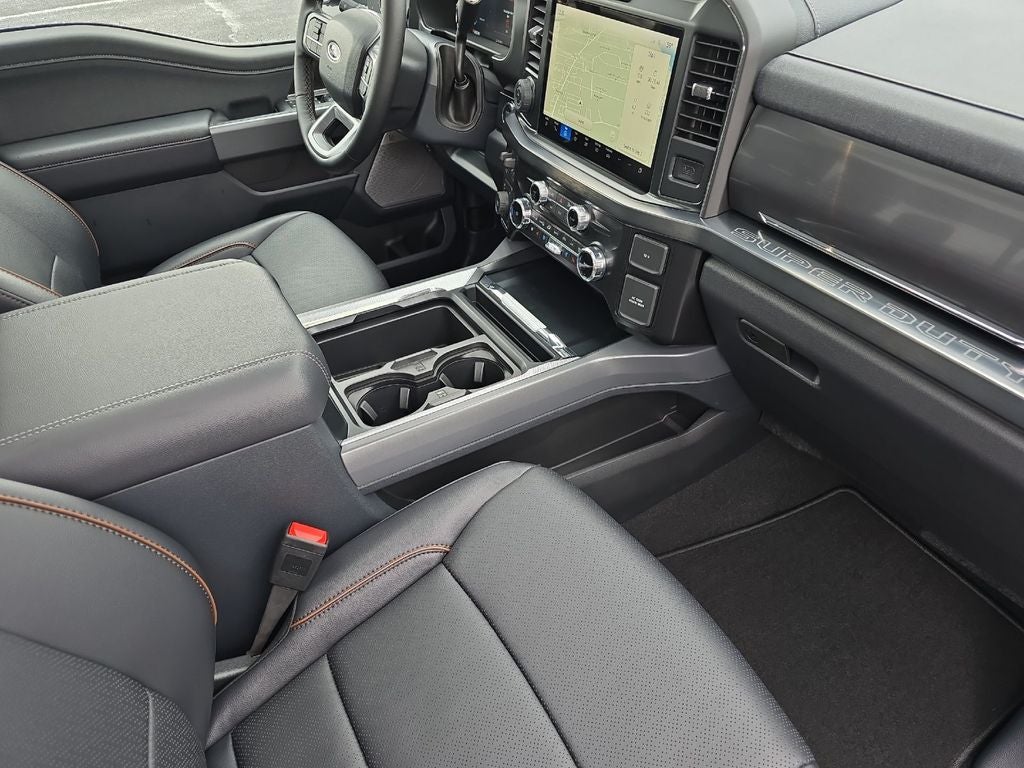 2025 Ford F-350SD Lariat