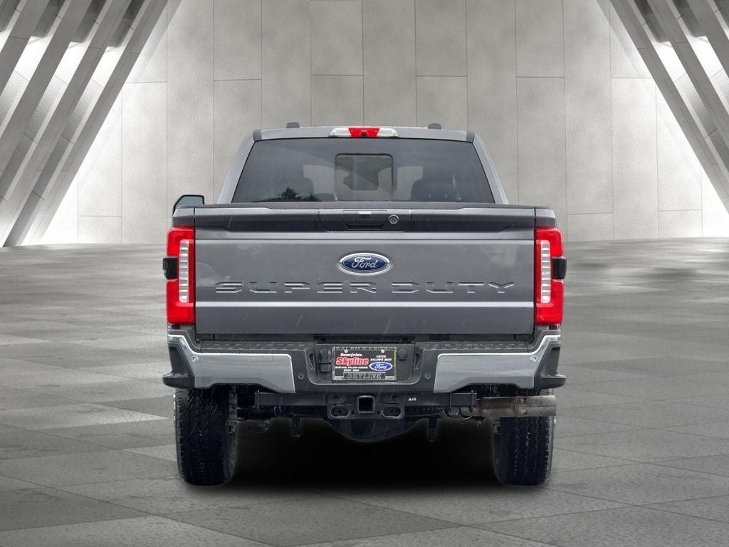 2025 Ford F-350SD Lariat