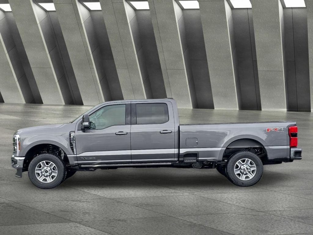 2025 Ford F-350SD Lariat