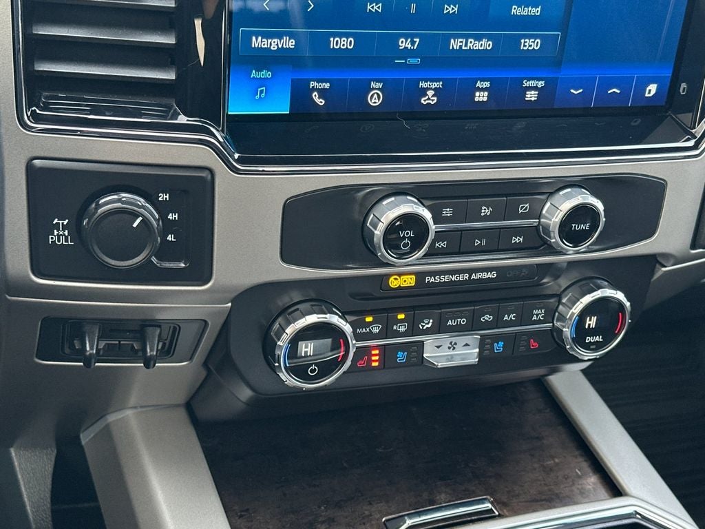 2022 Ford F-350SD Lariat