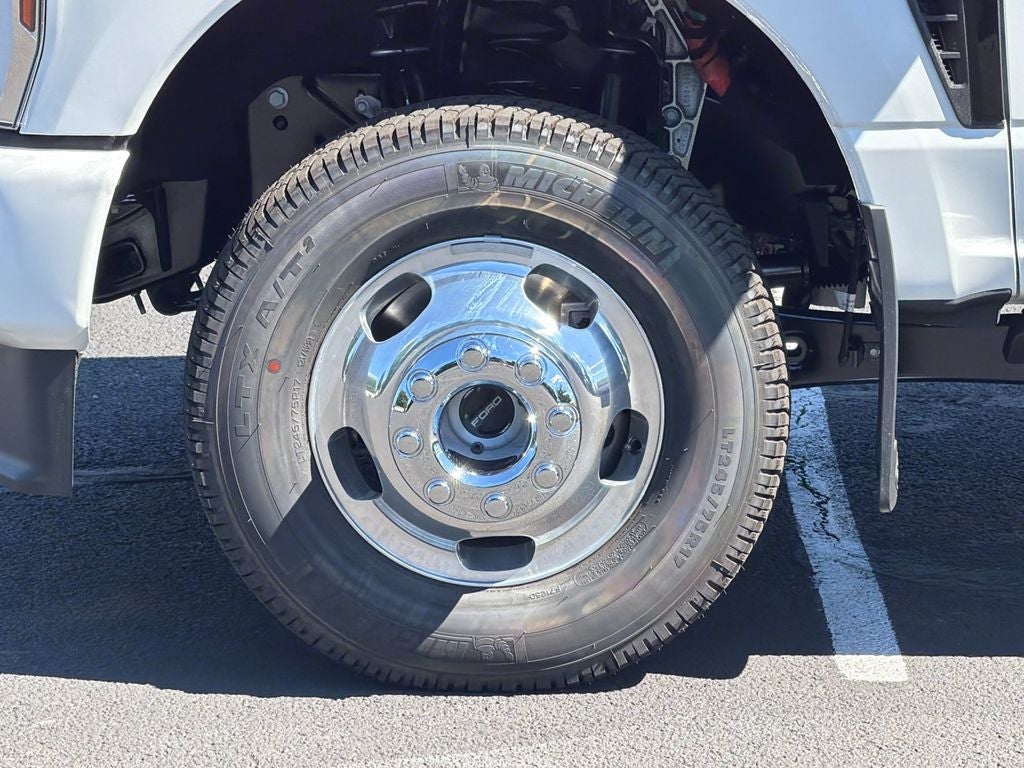 2026 Ford F-350SD Platinum DRW