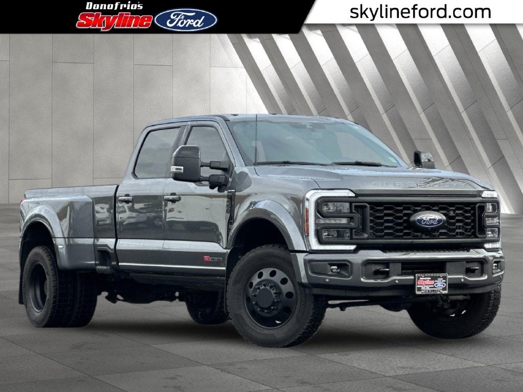 2025 Ford F-450SD Platinum DRW