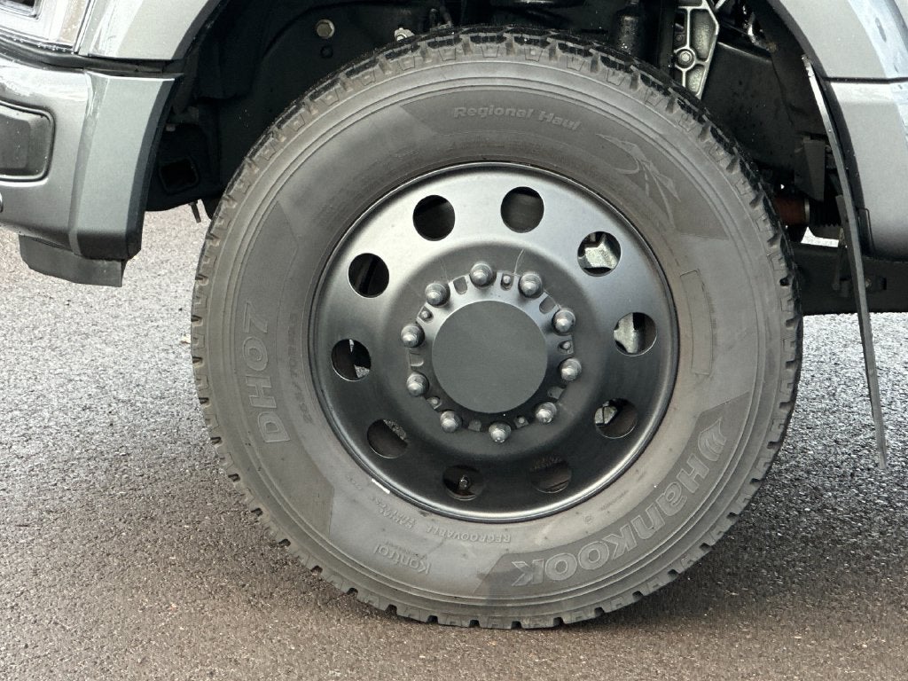 2025 Ford F-450SD Platinum DRW