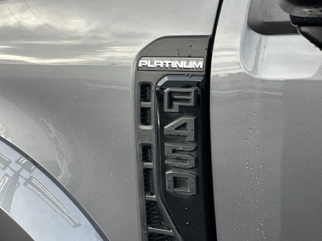 2025 Ford F-450SD Platinum DRW