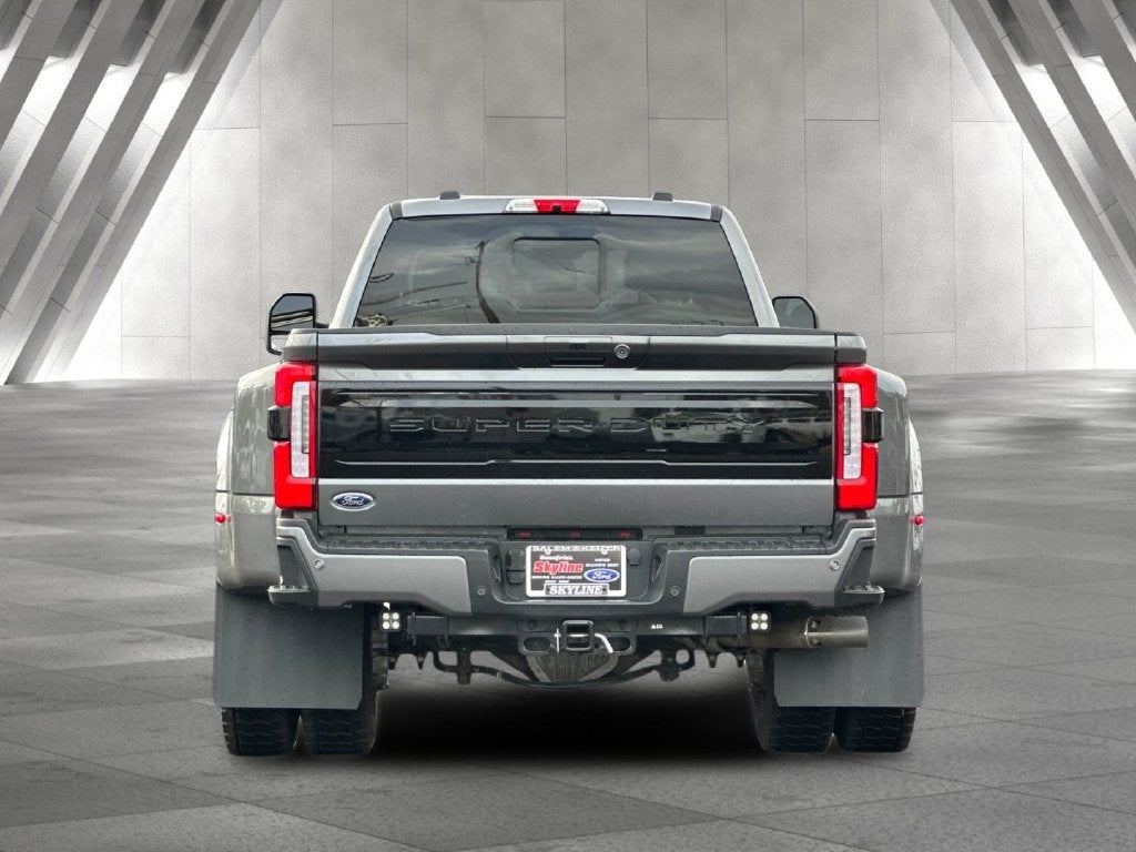 2025 Ford F-450SD Platinum DRW