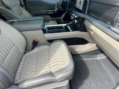 2025 Ford F-450SD Platinum DRW