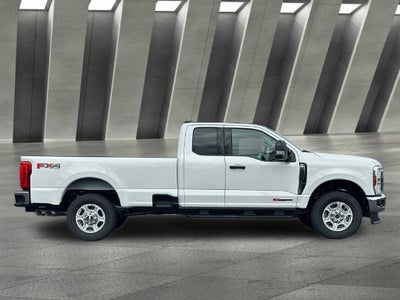 2027 Ford F-350SD XLT