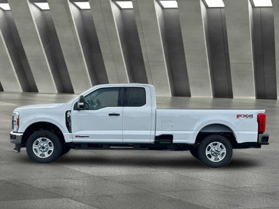 2027 Ford F-350SD XLT
