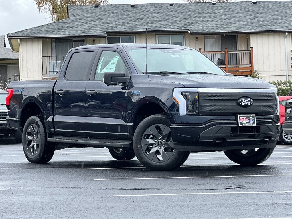 2024 Ford F-150 Lightning XLT