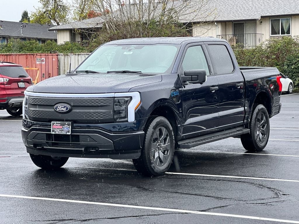 2024 Ford F-150 Lightning XLT