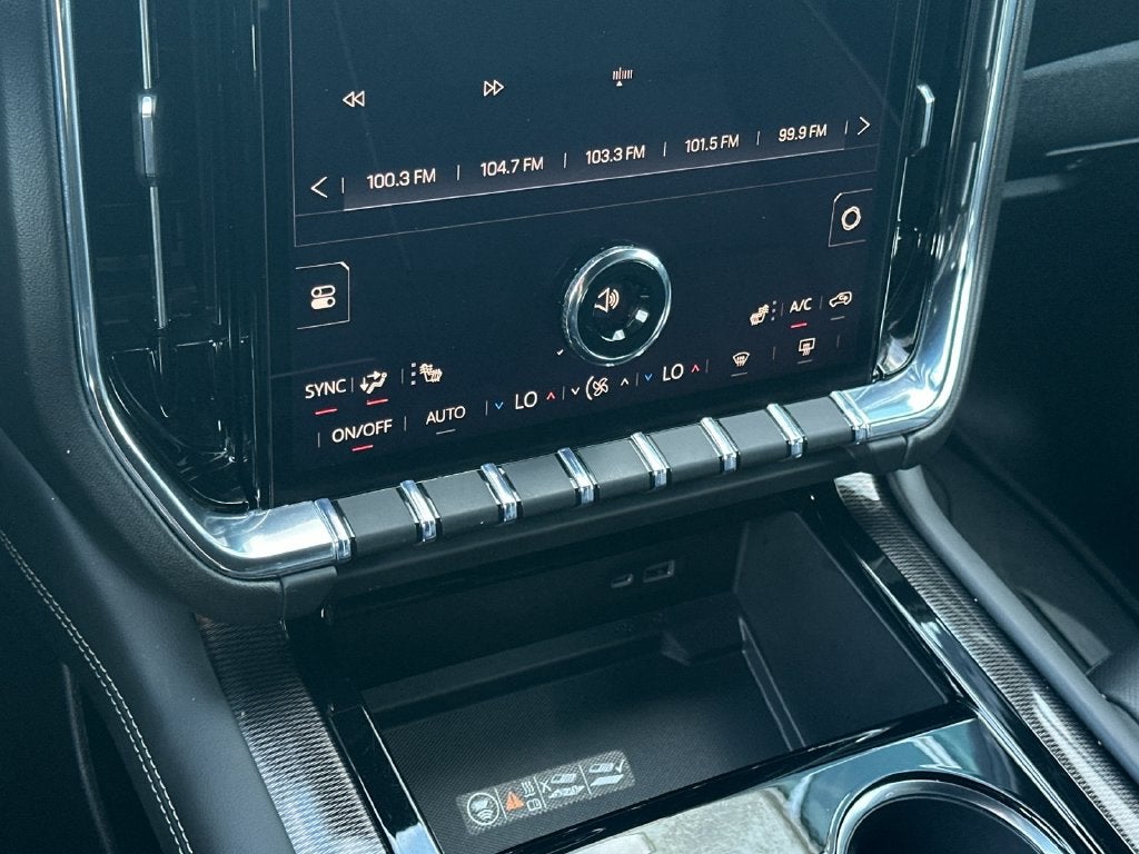 2025 GMC Yukon XL Elevation