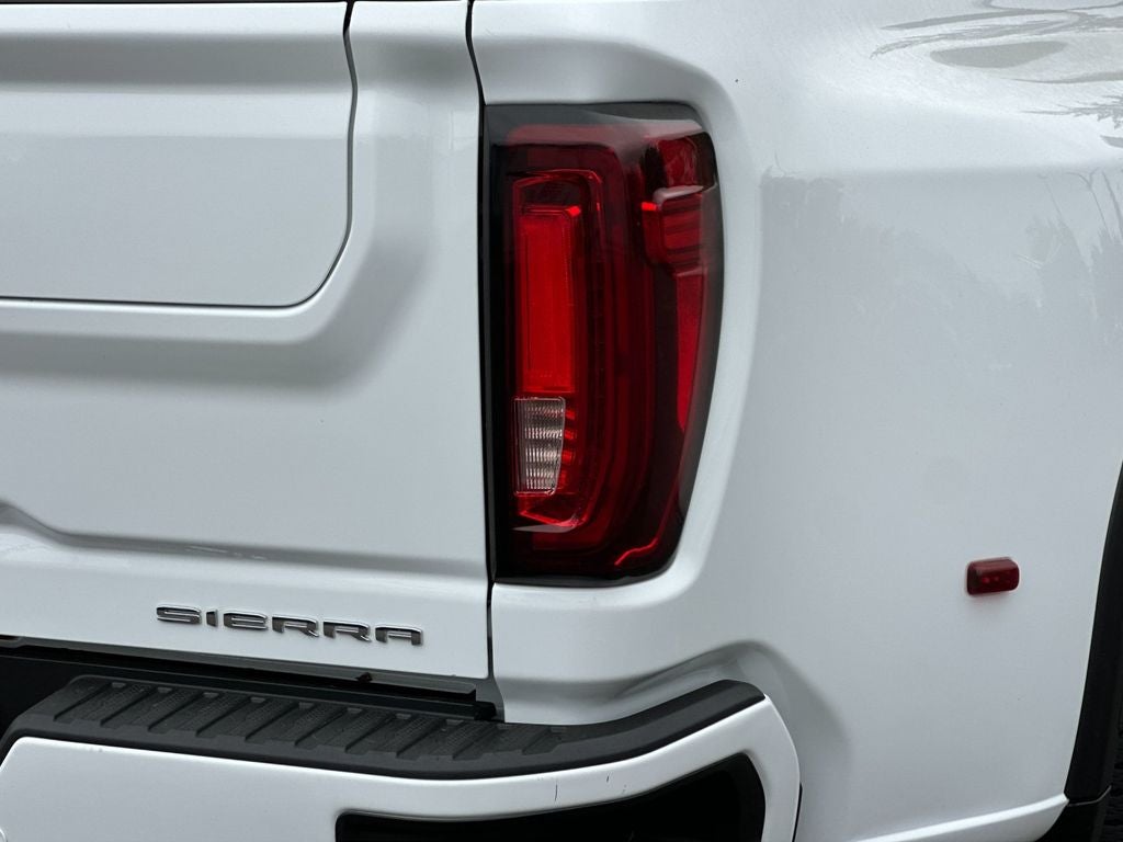 2023 GMC Sierra 3500HD Denali