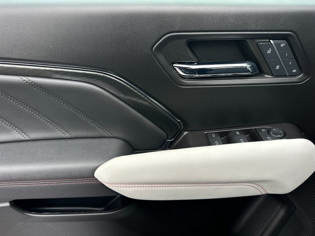 2024 GMC Canyon AT4X