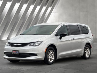 2024 Chrysler Voyager LX