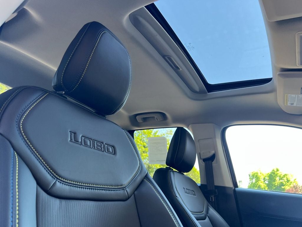 2025 Ford Maverick Lobo Standard