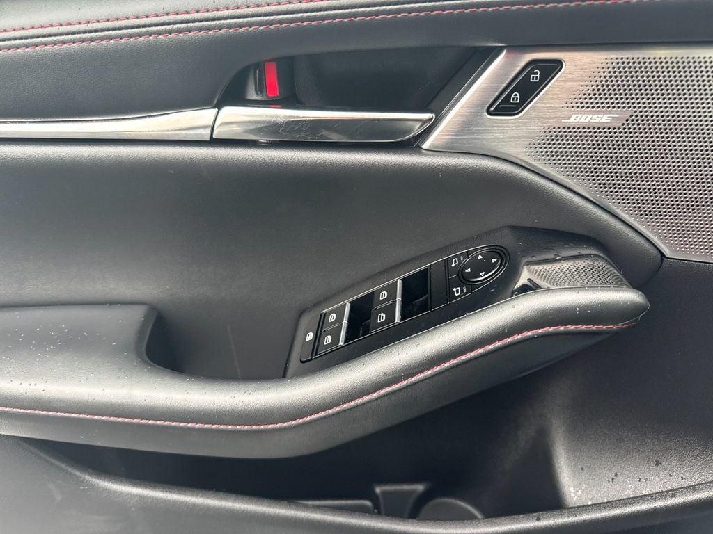 2023 Mazda Mazda3 2.5 S Carbon Edition