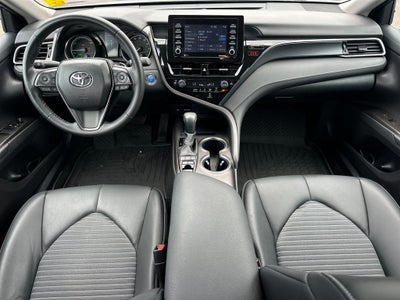 2024 Toyota Camry Hybrid SE