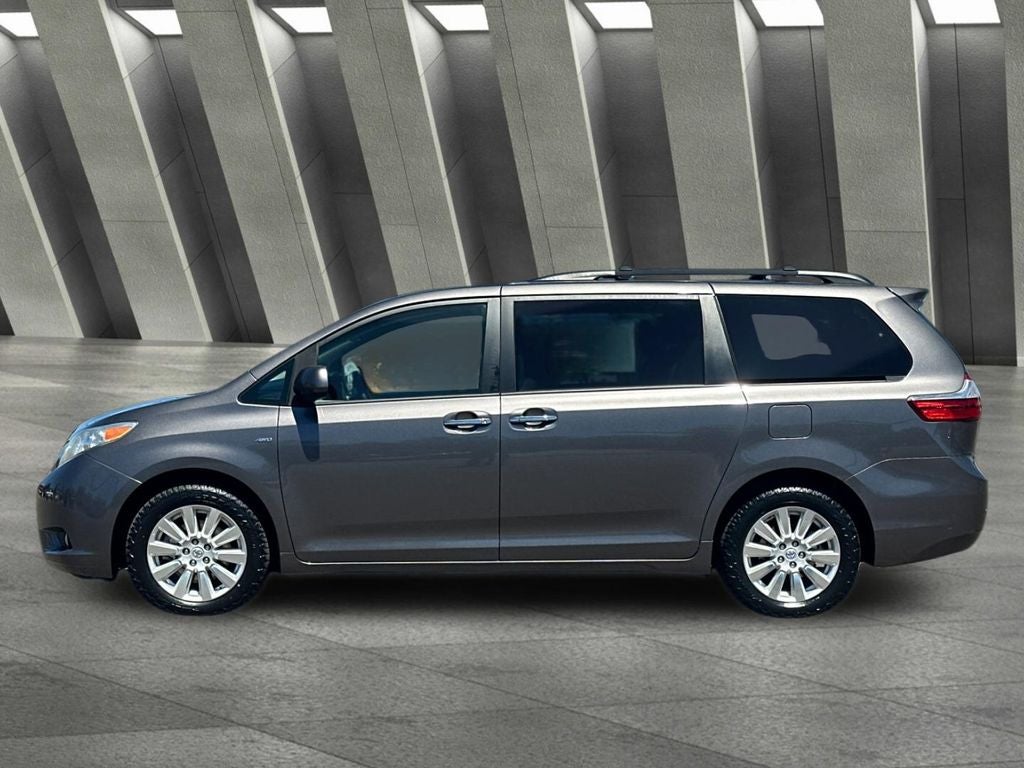 2017 Toyota Sienna XLE 7 Passenger