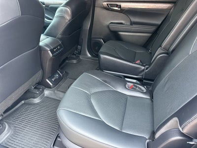 2022 Toyota Highlander Limited
