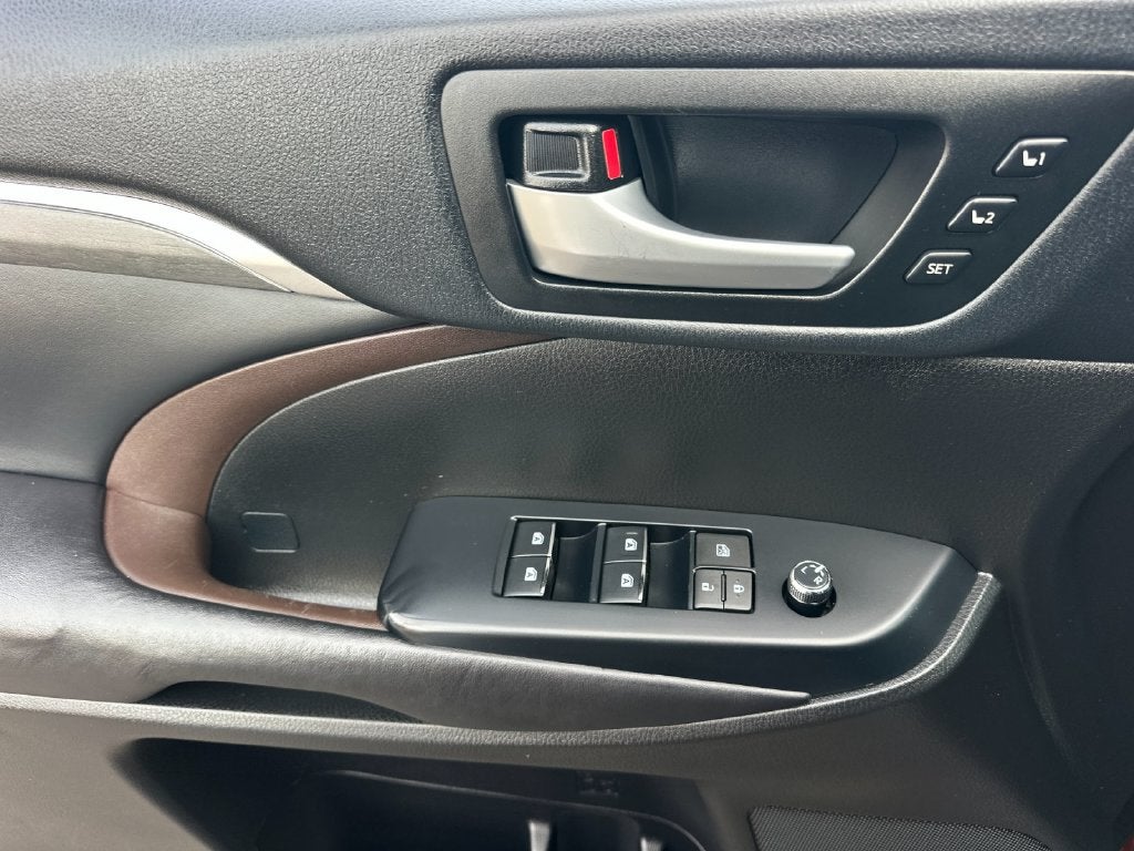 2019 Toyota Highlander Limited Platinum