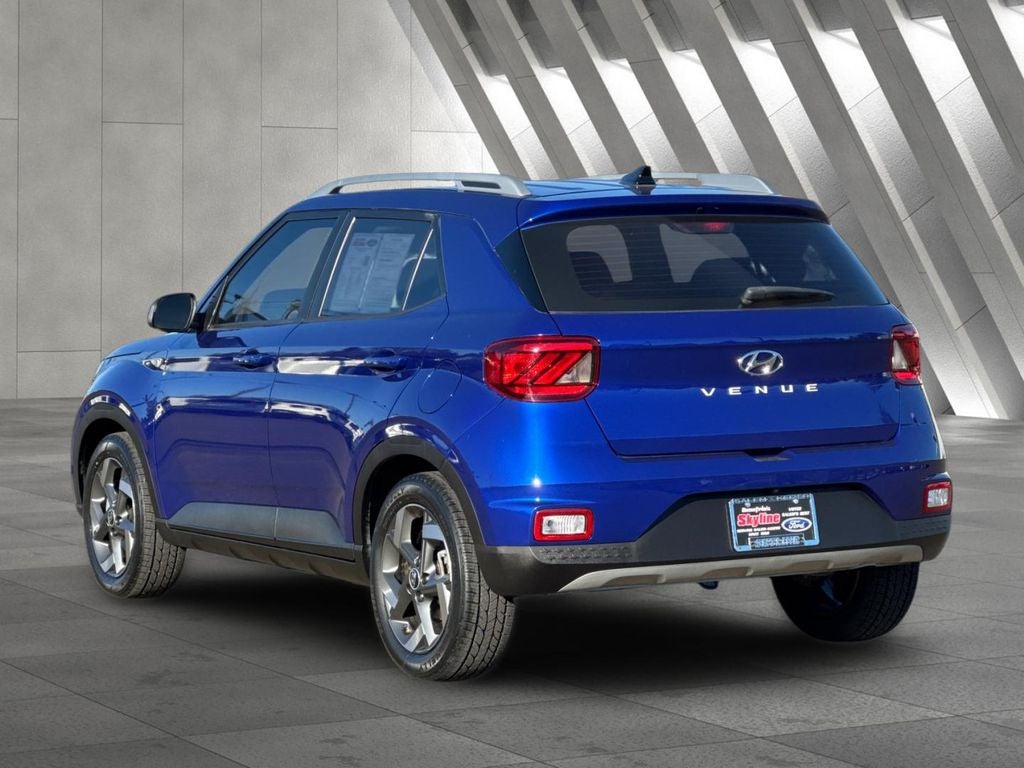 2022 Hyundai Venue SEL