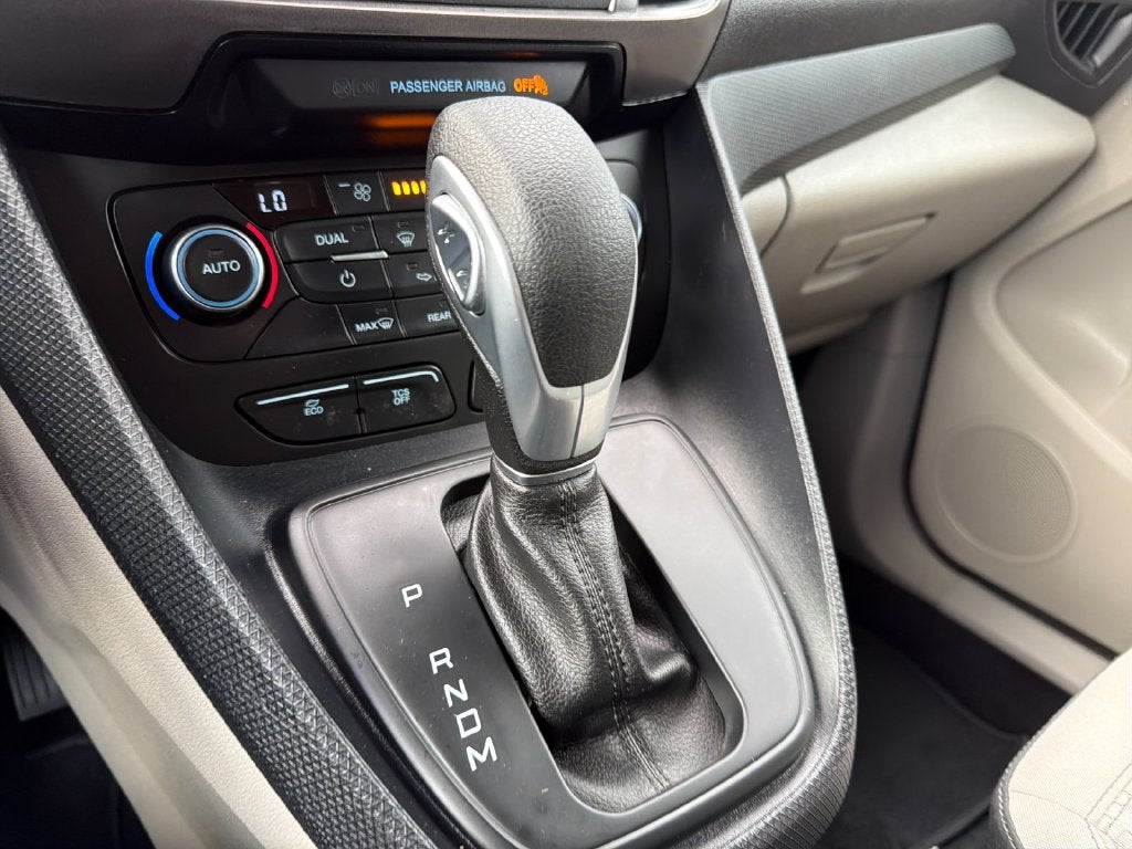 2023 Ford Transit Connect XLT